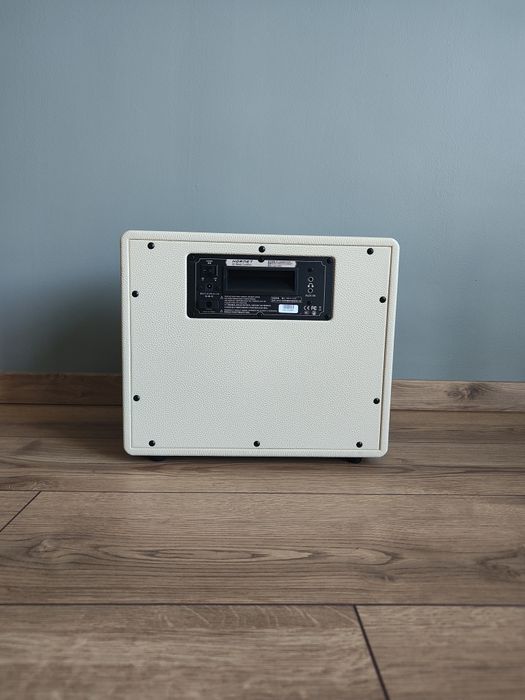 Китарен усилвател /кубе/ Mooer Hornet 30W - бял