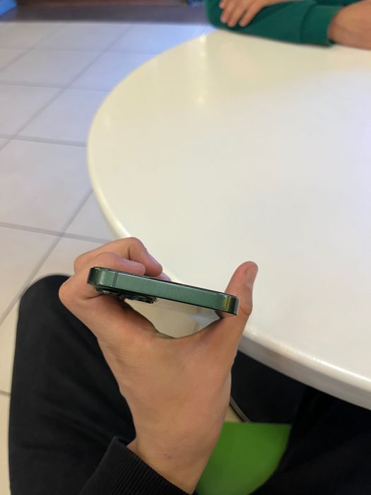 iPhone 13 128Gb green