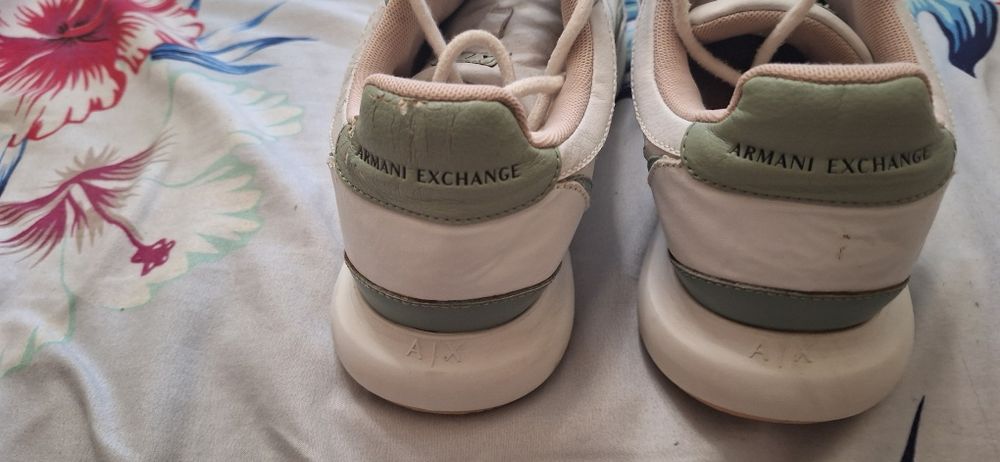 Дамски маратонки Армани,номер 39