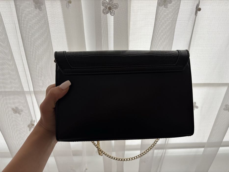 Дамска чанта “Love Moschino”