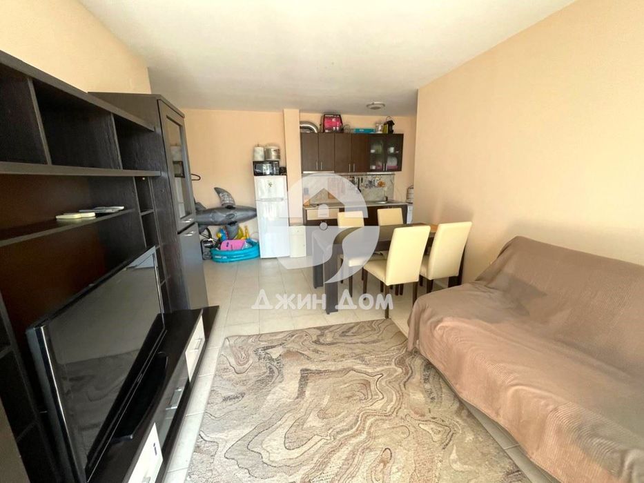 Продава се Двустаен апартамент в Свети Влас - 64 кв.м за 1196 €/кв.м - Снимка #2