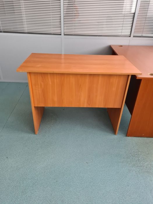 Офисный стол б/у