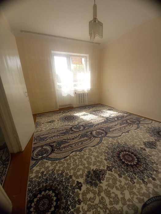 2 ҳоналик 77 серий 6 метр Балконлик квартира сотилад