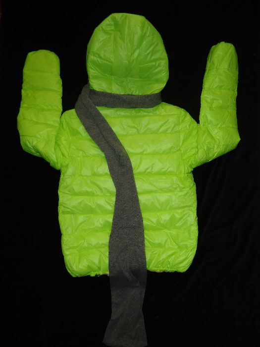 Geaca scurta L dama matlasata fas verde neon gluga fular gri detasabil