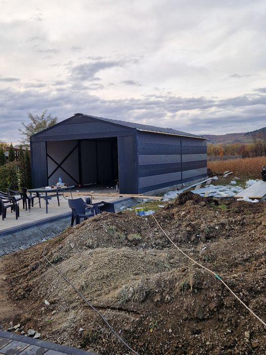 Vând hală metalica 20x10x4