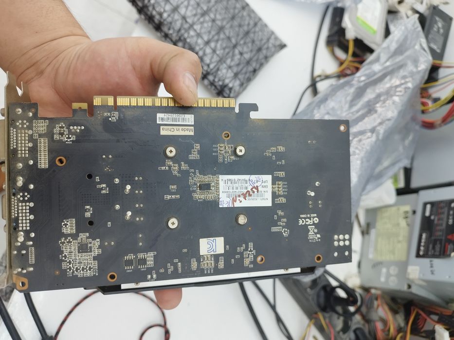 Видеокарта nvidia 2gb