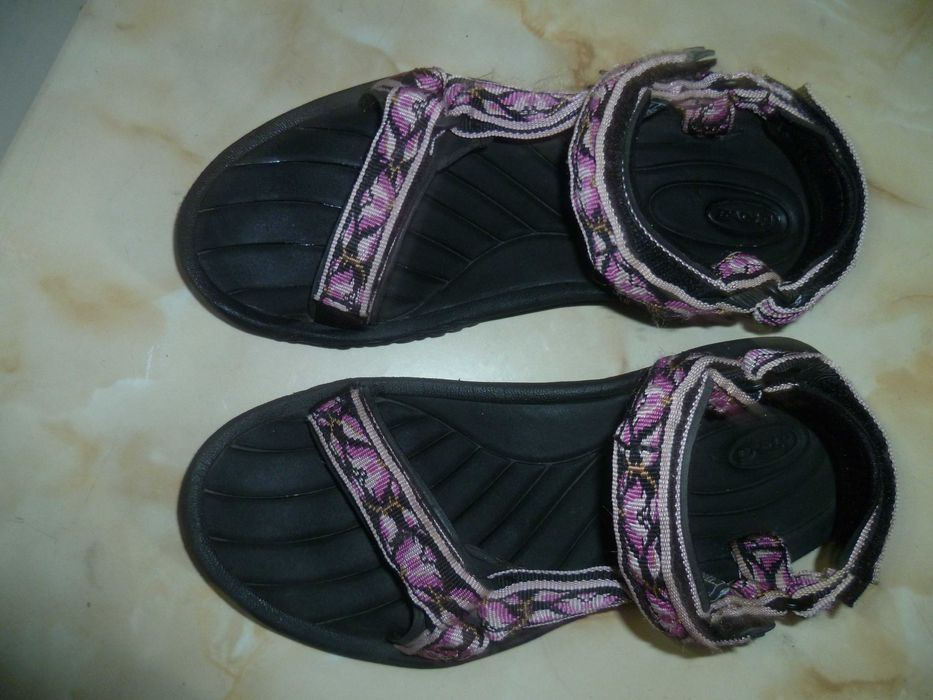 TEVA сандали №38