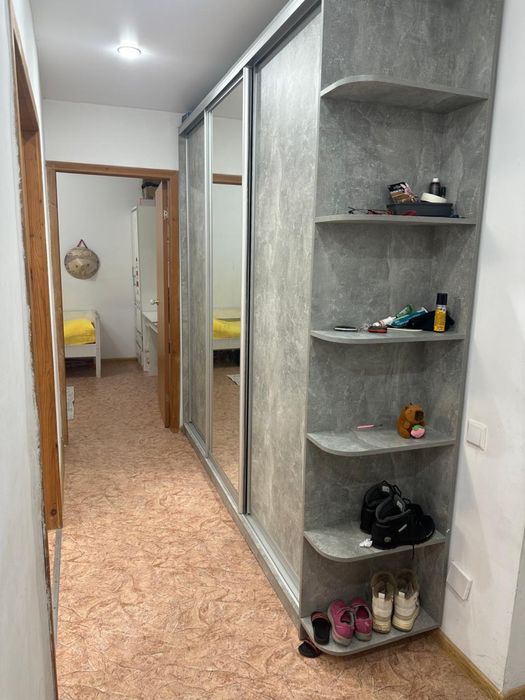 Продам 2 х-ком квартиру