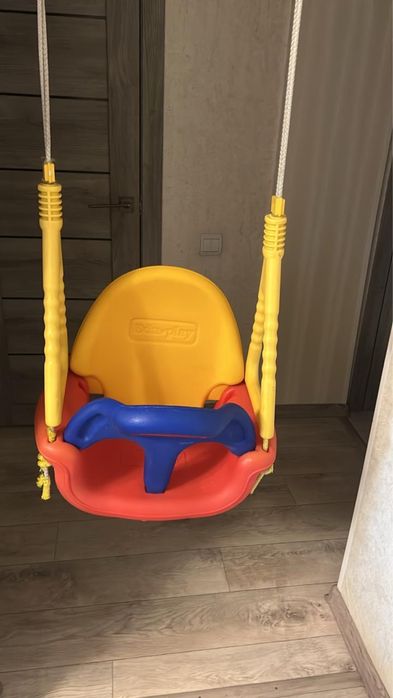 Десткая качеля , музыкальная