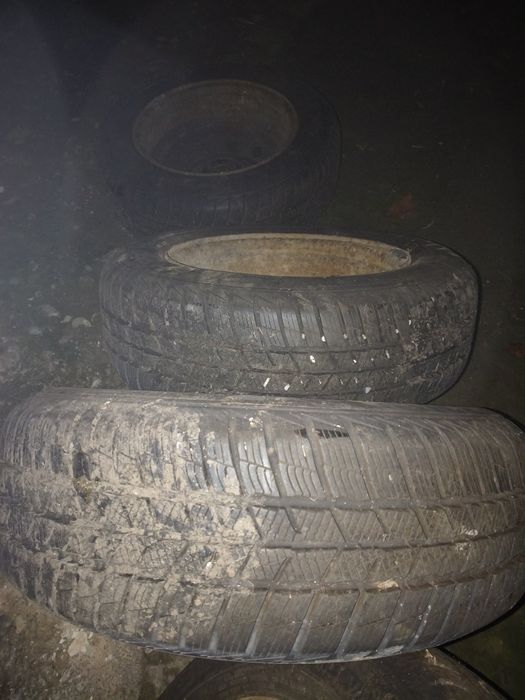 Roti iarna 195 65 15 dot 2019 stare foarte buna Laguna Logan 4prezoane