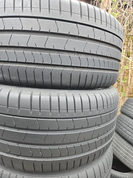 255 35 19 и 225 40 19 Pirelli RunFlat летни.
