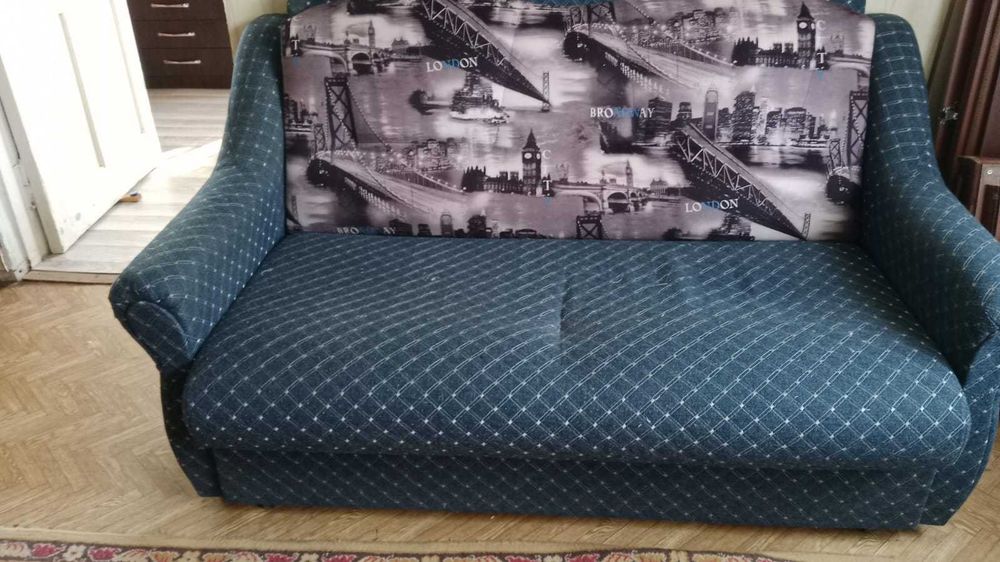 Продам мини диванчик ( софа)