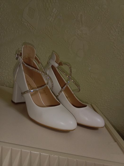 Tufli yengidek 1 martta kiyilgan