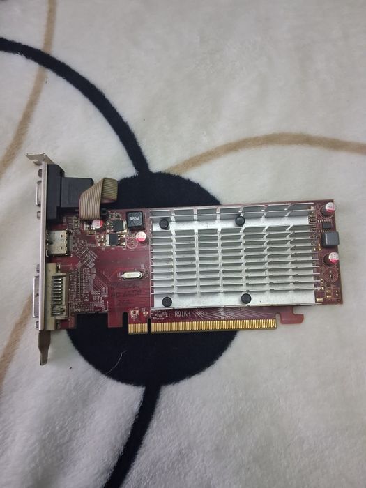 Placă video ATI radeon HD 4870 + adaptor DVI