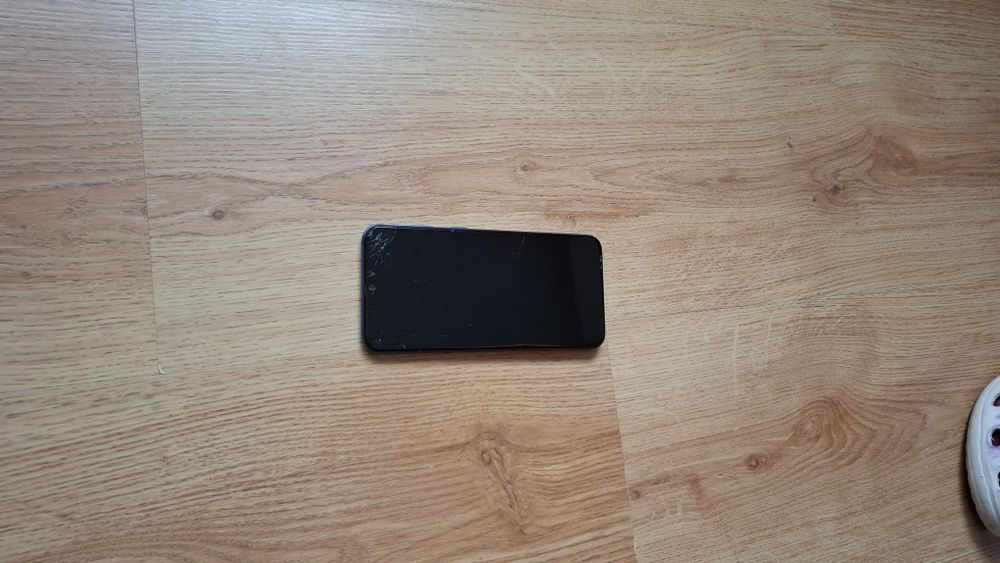 Самсунг а40 за части