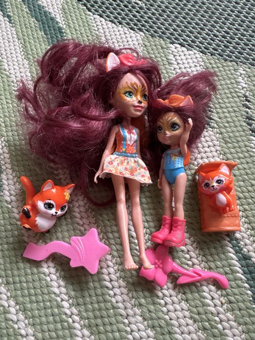 Enchantimals papusi - Set Surori Vulpe Cu Păpuși 15 cm și 10 cm, Fuste Detașabile și Accesorii
