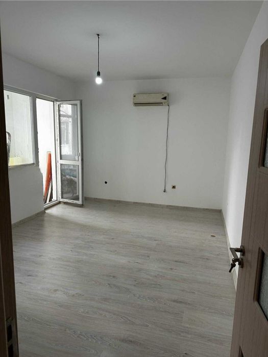 Продава се Едностаен апартамент в Пловдив, Център - 36 кв.м за 2223 €/кв.м - Снимка #8