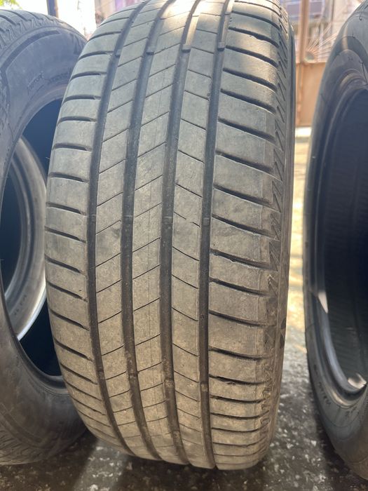 4 броя Летни гуми Bridgestone Blizzak 215/55/17