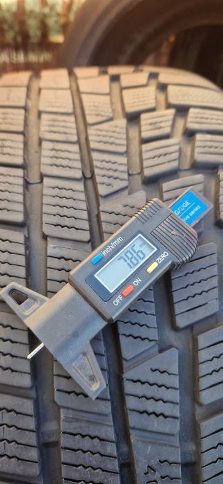 Set 4 Anvelope ca noi  Nokian 275 45 R18 cu 245 50 R18 . M+S