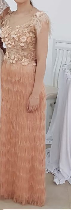 Rochie de ocazie cu franjuri si aplicații 3D
