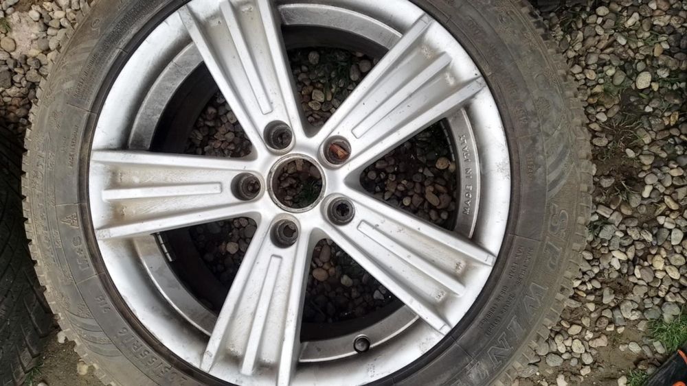 Cauciucuri de vanzare