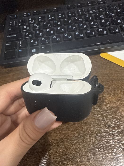 Airpods 3(Кейс и Левое Ухо)