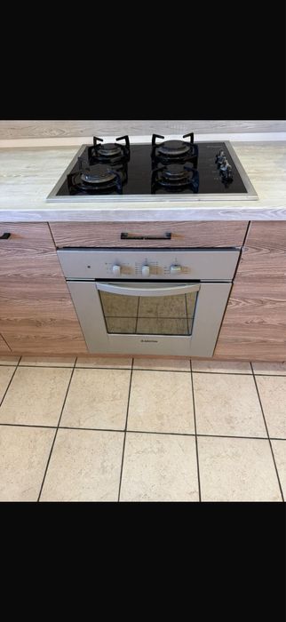 Продаа духовку, газ плиту