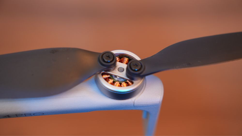 DJI Mini 4 Pro Fly More Combo Plus