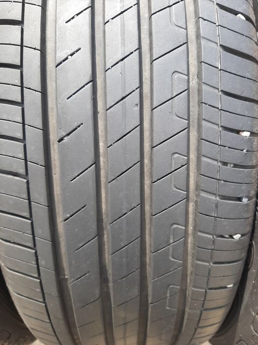 Продам шины 215/55/17 гудиер