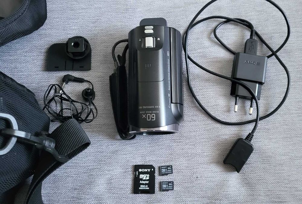 Cameră video Sony Handycam Projector PJ620