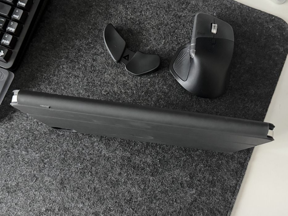 Tastatura originală Apple Magic Keyboard iPad Pro 11" / Air (Model A2261)