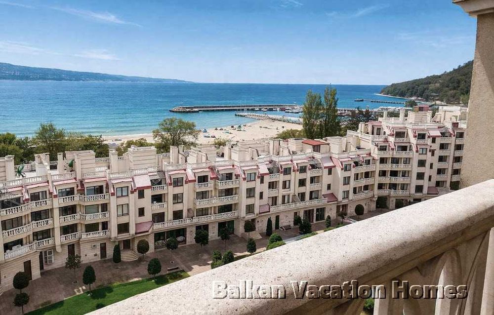 Зашеметяващ 3-стаен апартамент с гледка към морето във Varna South Bay Residence