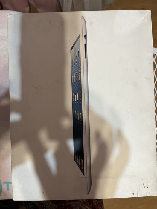 Продается iPad 16 GB белый