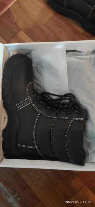 Продам ботинки, сапоги