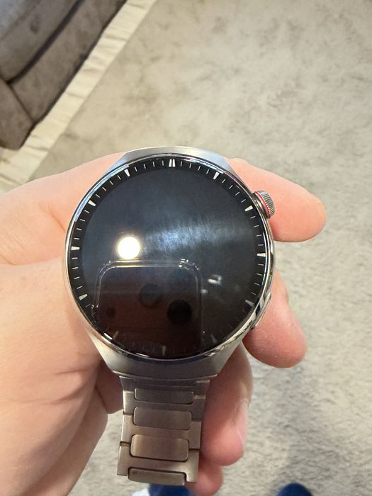 Часовник HUAWEI 4 pro titan