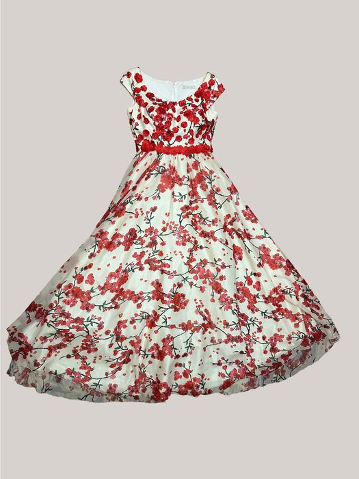 Платье вечернее.