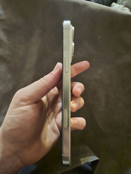 iPhone 16 Pro Max, white titan, идеал