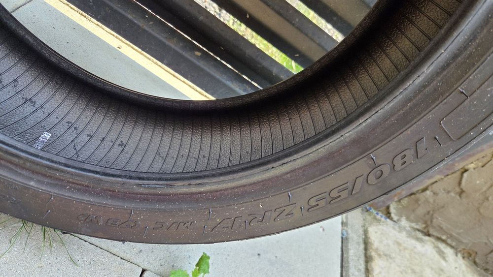 Cauciuc Pirelli Diablo rosso 3   180 55 17 dot 2025
