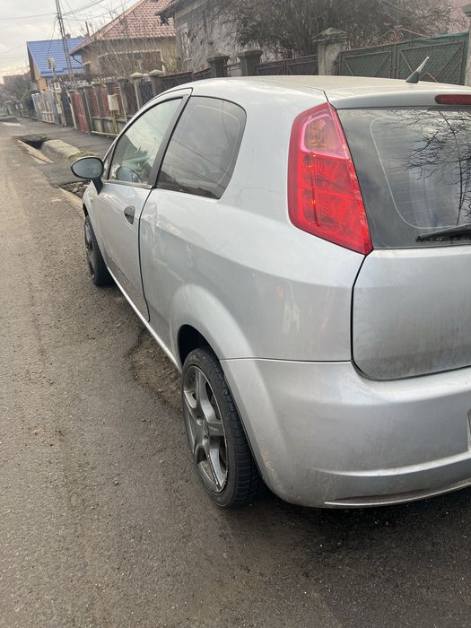 Vand fiat grande punto 2010