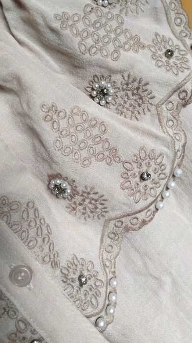 Дамска риза в кралски стил