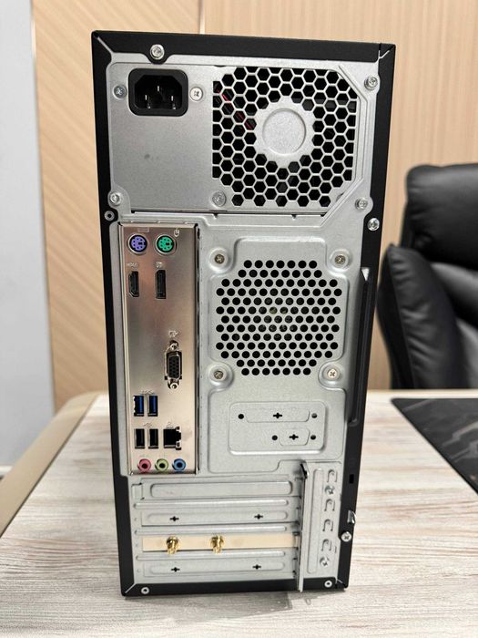 Американский офисный компьютер ASUS intel core i7 13700