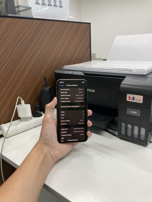 Продам срочно iPhone Xs Max 256GB