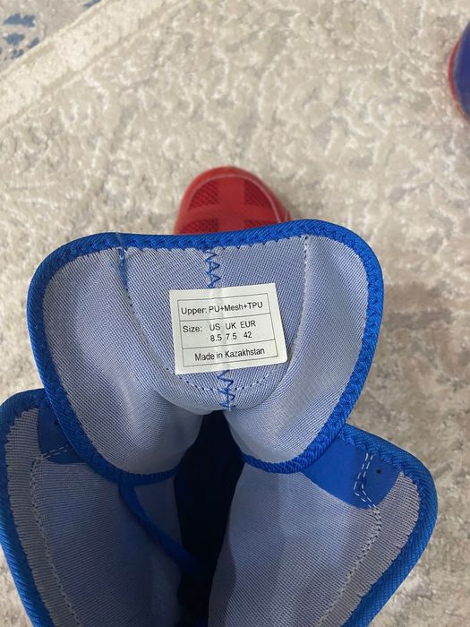 Боксерский перчатки