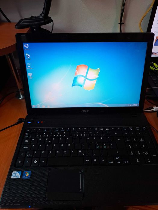 vand laptop in stare buna si functional
