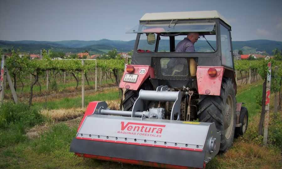 Tocator de vegetatie PROFESIONAL pentru tractoare intre 45 - 95 cai