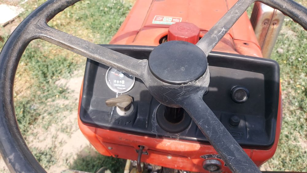 Продам японский трактор Yanmar 15.10