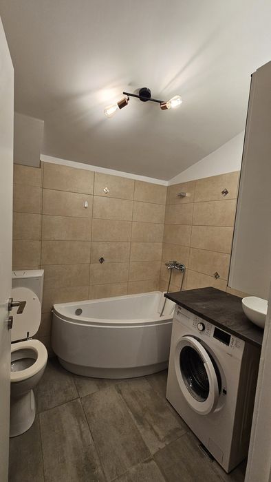 Inchiriez Apartament