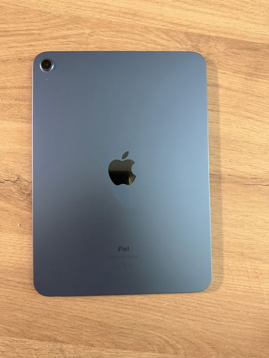 Продавам iPad 10-то поколение (2022) Wi-Fi, 64GB, Blue