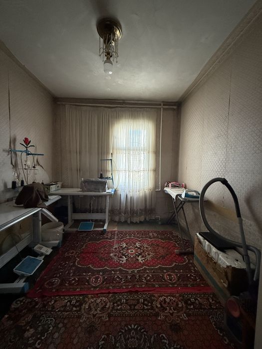 Срочно продаётся 3-х комн квартира в Сергели Строител, 3/2/9