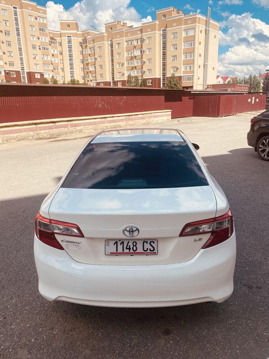 Toyota Camry 50 LE 2012
